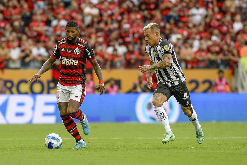 Atl&eacute;tico-MG pode ter lateral do Flamengo em 2023