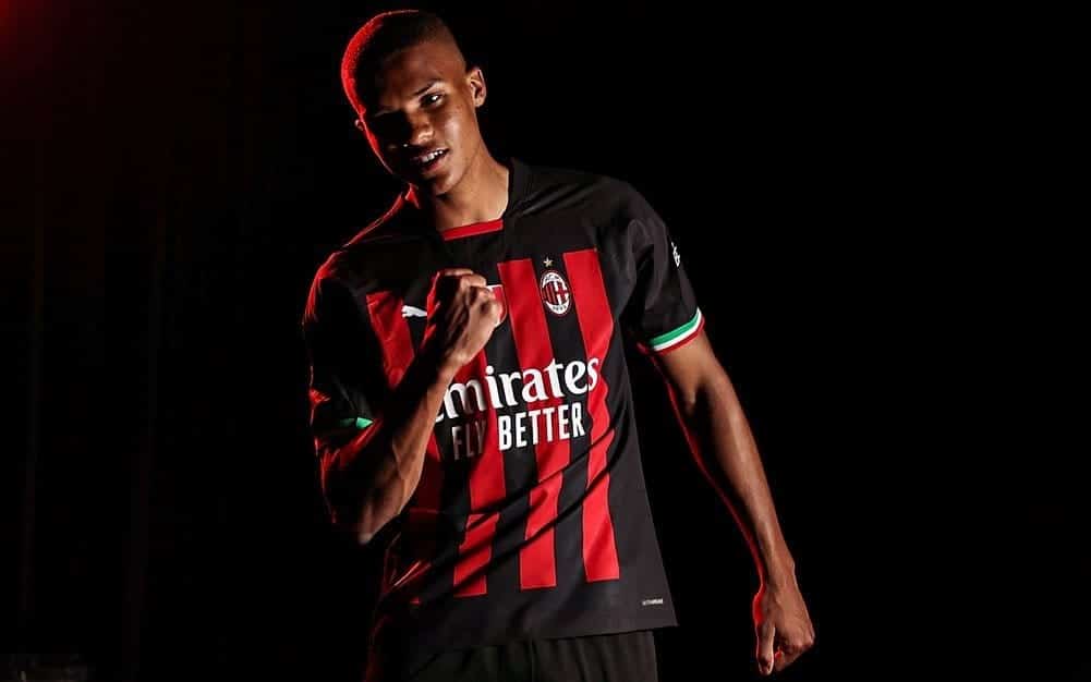 Milan contrata zagueiro promessa do futebol alem&atilde;o