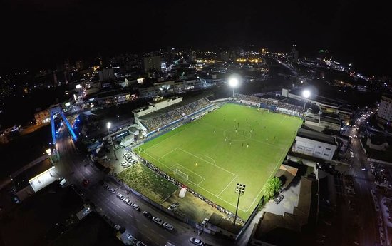 Brusque x Sampaio Corr&ecirc;a: onde assistir ao vivo, hor&aacute;rio e escala&ccedil;&otilde;es