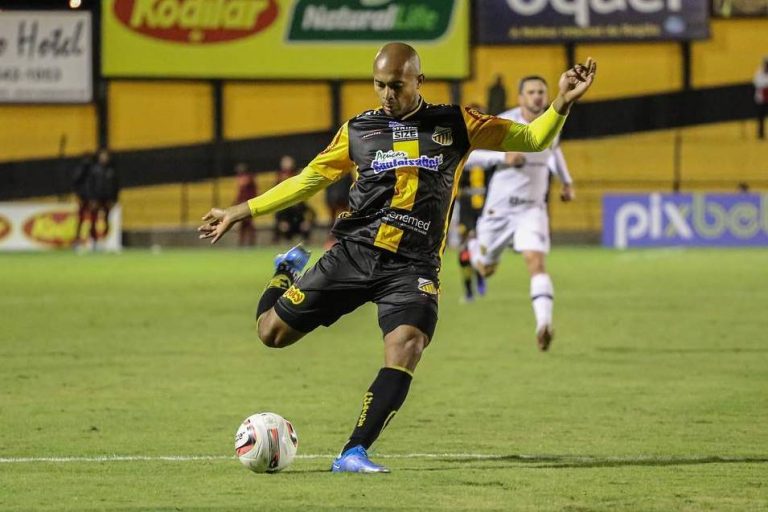 Novorizontino x Ponte Preta: onde assistir ao vivo, hor&aacute;rio e escala&ccedil;&otilde;es