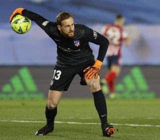 Tottenham entra na briga pela contrata&ccedil;&atilde;o de arqueiro esloveno