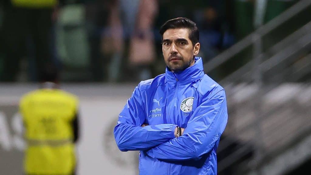 Abel Ferreira diz que n&atilde;o pensa em sair do Palmeiras