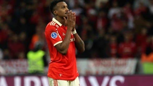 Edenilson toma decis&atilde;o importante sobre perman&ecirc;ncia no Internacional