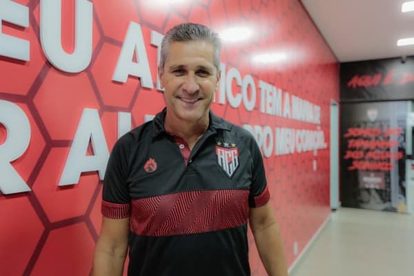 Jorginho deve ser o novo t&eacute;cnico do Vasco