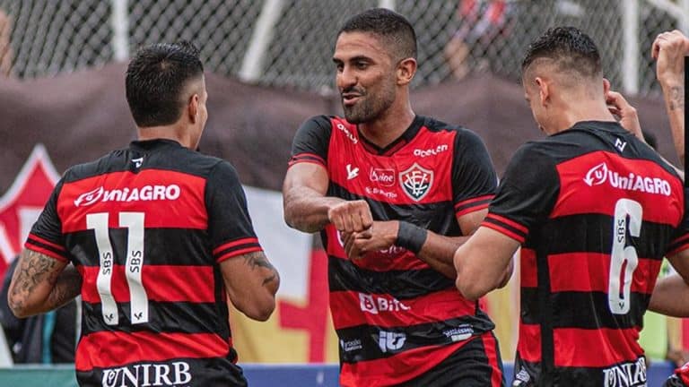 S&eacute;rie C: Vit&oacute;ria bate Figueirense e segue no rumo do acesso