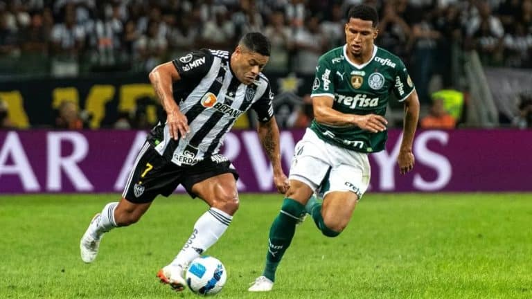 Atl&eacute;tico-MG recebe multa de R$222 mil da Conmebol