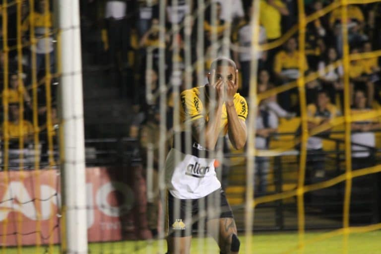 Crici&uacute;ma vence o N&aacute;utico: confira os melhores momentos