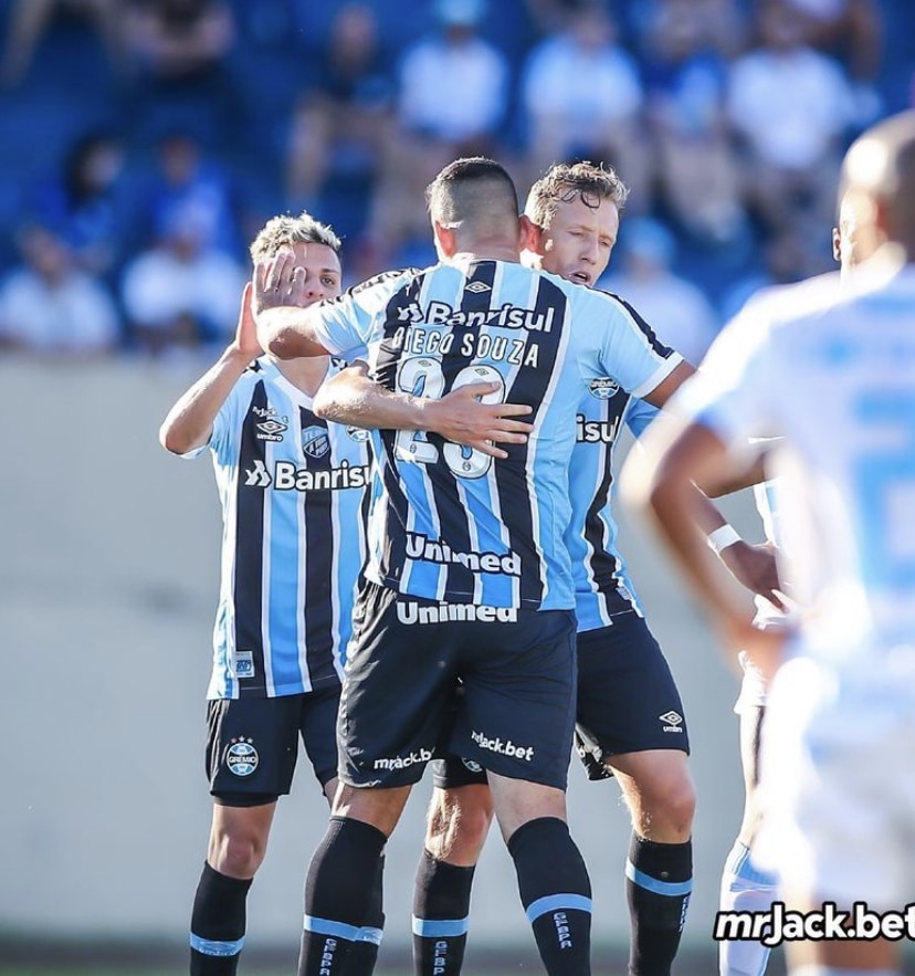 Londrina e Gr&ecirc;mio empatam: confira os melhores momentos