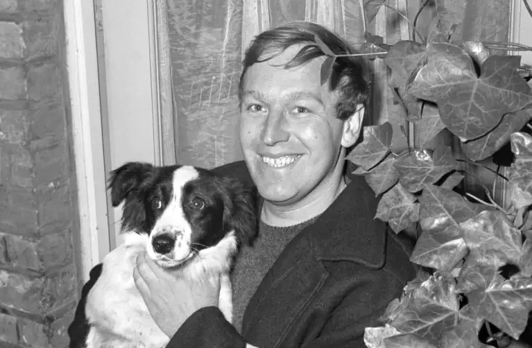 Hist&oacute;rias da Copa do Mundo: Pickles, cachorro her&oacute;i que reencontrou o tr&oacute;feu perdido (1966)