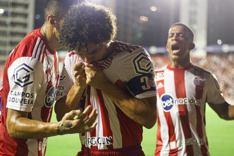 N&aacute;utico vence o Tombense: confira os melhores momentos