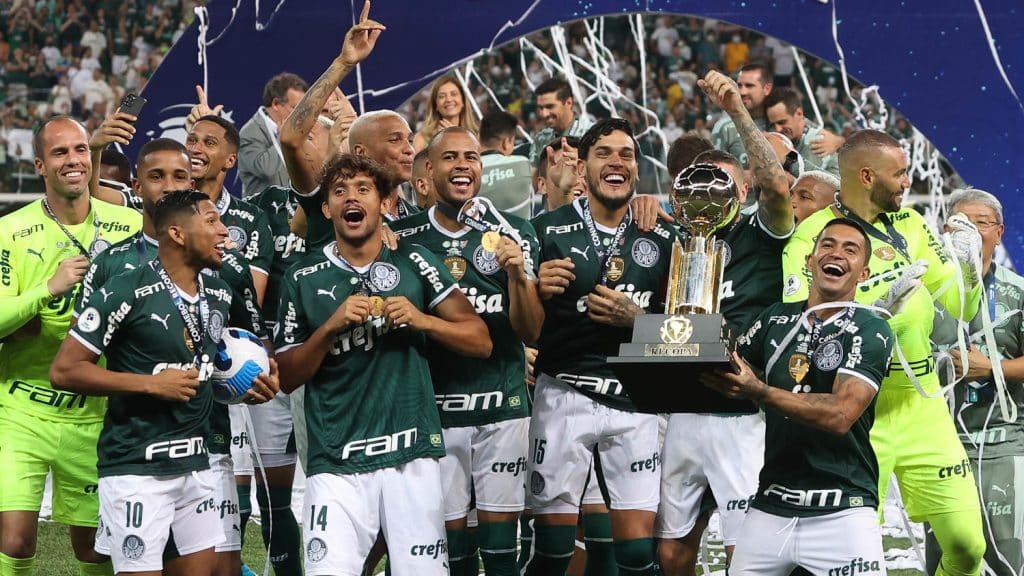 Palmeiras &eacute; o time mais valioso do Brasil