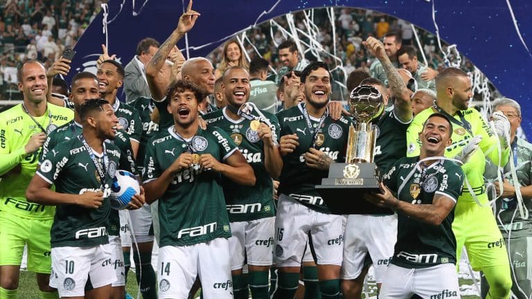 Palmeiras &eacute; o time mais valioso do Brasil