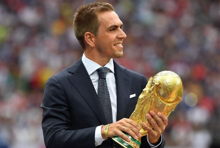 Philipp Lahm critica a realiza&ccedil;&atilde;o da Copa do Mundo no Catar