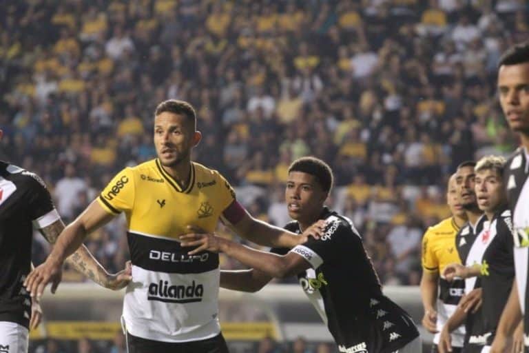Vasco x Crici&uacute;ma: onde assistir ao vivo, hor&aacute;rio e escala&ccedil;&otilde;es (22/10)