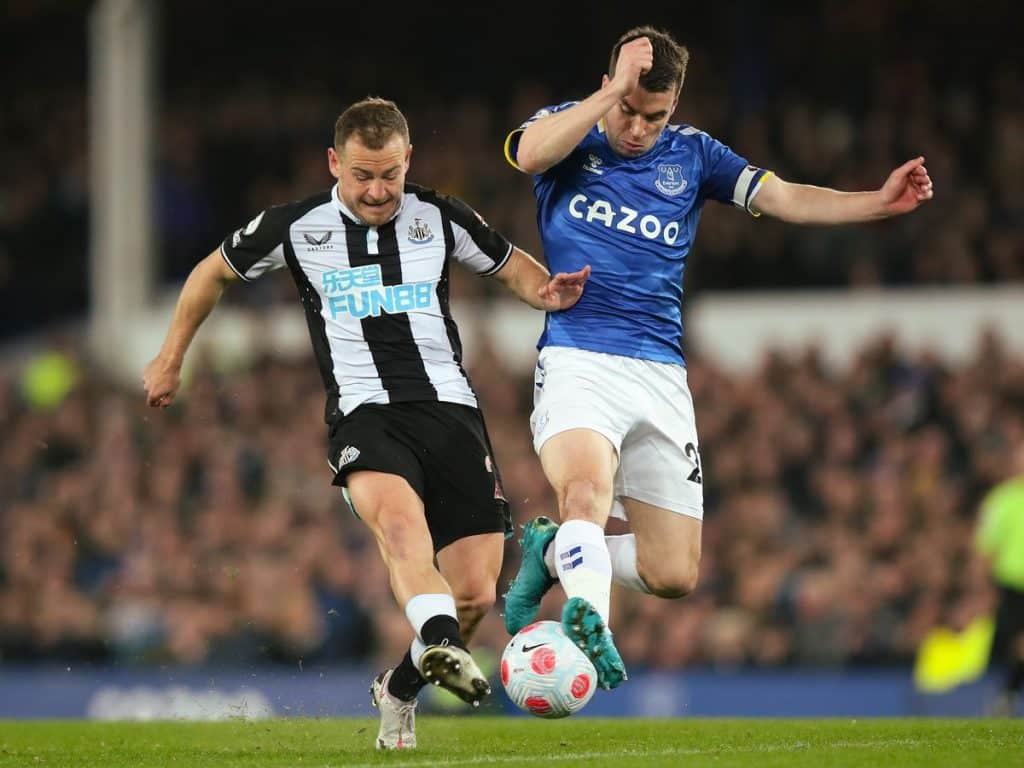 Newcastle x Everton: onde assistir ao vivo, hor&aacute;rio e escala&ccedil;&atilde;o