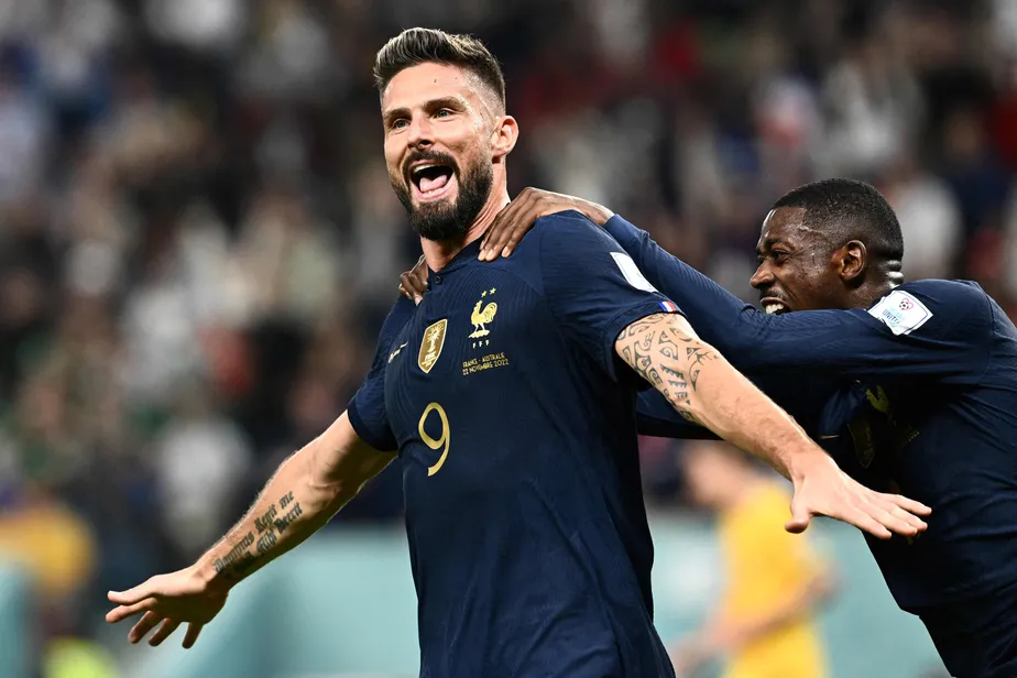 Giroud se iguala a recorde de Henry na Sele&ccedil;&atilde;o da Fran&ccedil;a