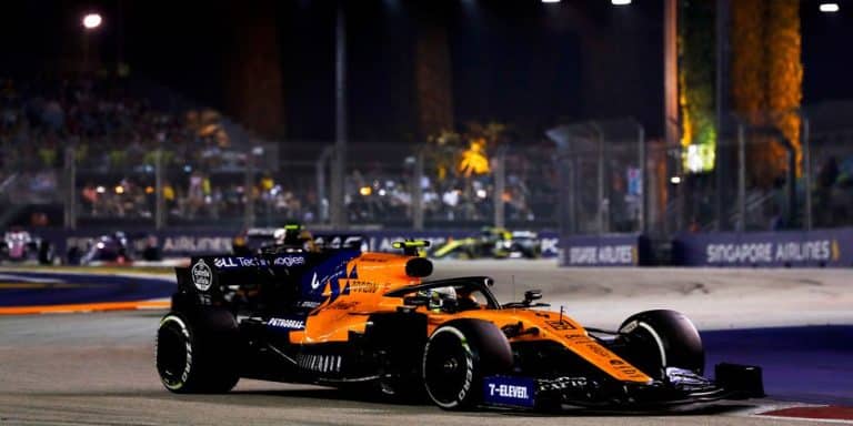 Piloto famoso da F1 prestigia jogo do Palmeiras no Allianz Parque