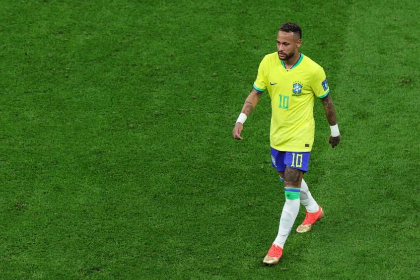 Neymar exalta qualidade de companheiro ap&oacute;s vit&oacute;ria do Brasil