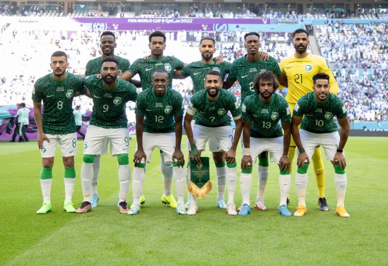 Jogadores da Ar&aacute;bia Saudita ganhar&atilde;o carro valioso por vencer Argentina