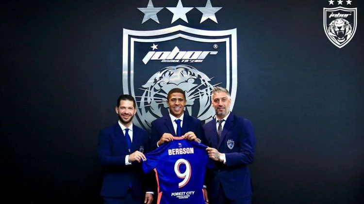 Quem &eacute; o brasileiro que est&aacute; entre os cinco maiores artilheiros mundiais de 2022?