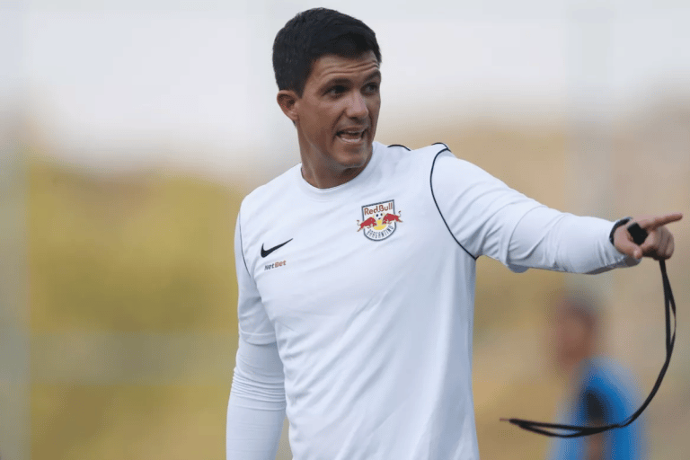 Maur&iacute;cio Barbieri n&atilde;o &eacute; mais o t&eacute;cnico do Red Bull Bragantino