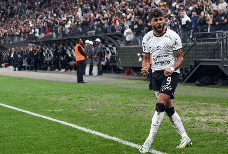 Corinthians vence o Cear&aacute;: confira os melhores momentos