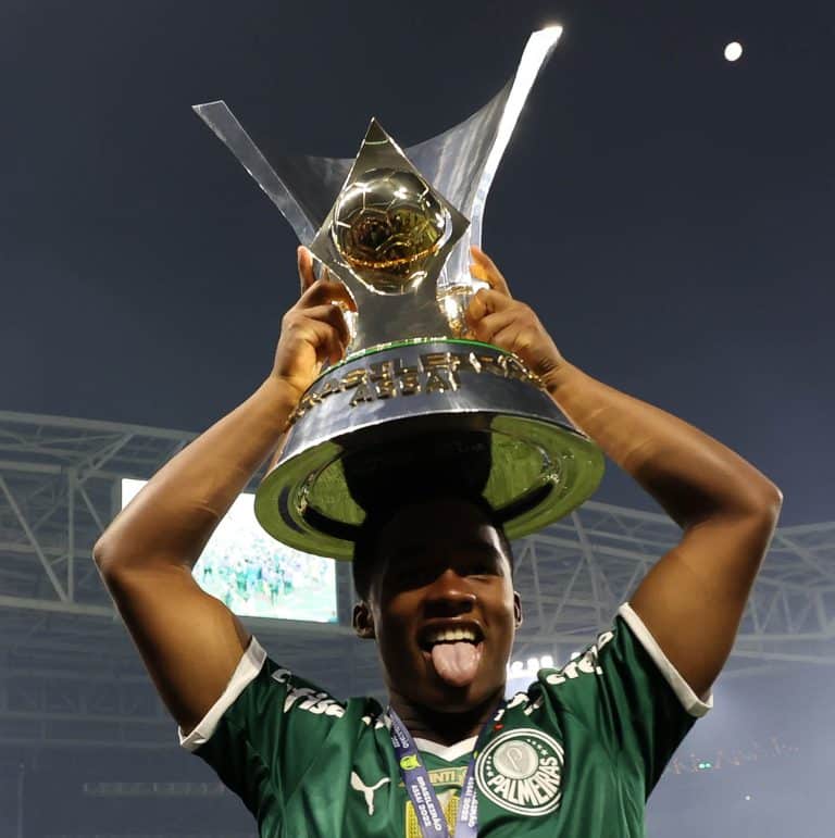 Endrick est&aacute; pr&oacute;ximo de gigante ingl&ecirc;s