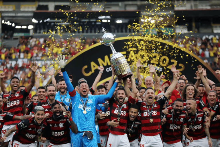 Flamengo assume lideran&ccedil;a de ranking mundial