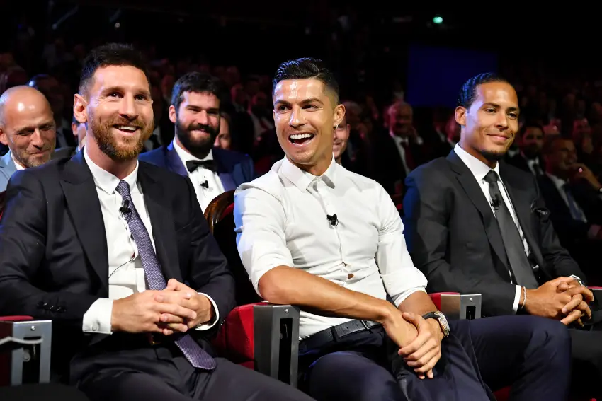 Cristiano Ronaldo fala sobre sua rela&ccedil;&atilde;o com Messi