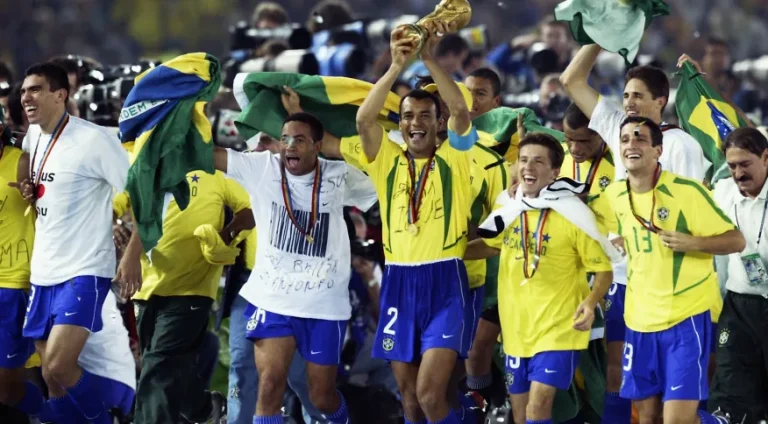 Ex-pentacampe&otilde;es avaliam pontos fortes da Sele&ccedil;&atilde;o Brasileira para o Mundial