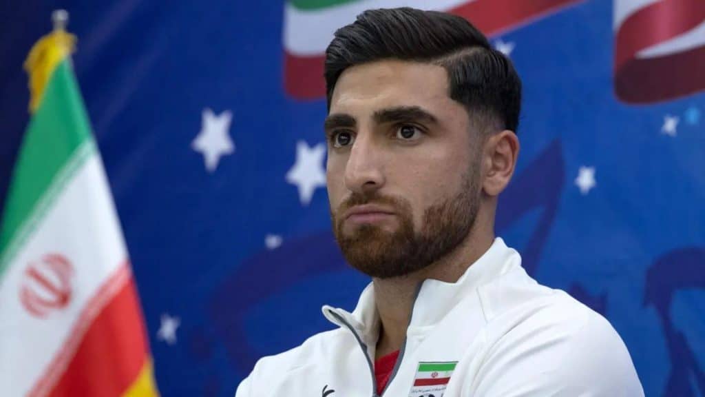 Jogador da Sele&ccedil;&atilde;o do Ir&atilde; acusa Inglaterra de tentar atrapalhar preparativos para Copa do Mundo