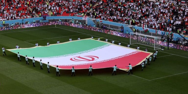 Federa&ccedil;&atilde;o do Ir&atilde; denuncia Estados Unidos por altera&ccedil;&atilde;o impr&oacute;pria na bandeira do pais