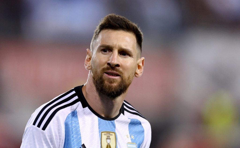 Lionel Messi n&atilde;o participa de treinamento da Sele&ccedil;&atilde;o Argentina