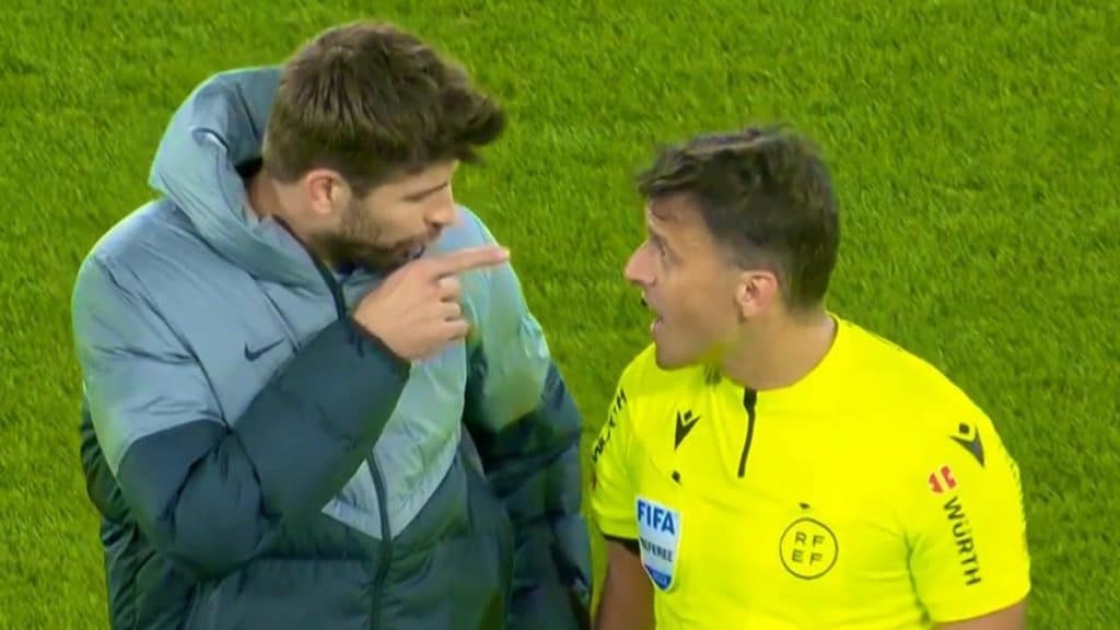 Ofensas de Piqu&eacute; a arbitragem s&atilde;o reveladas