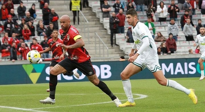 Athletico vence o Goi&aacute;s: confira os melhores momentos (02/11)