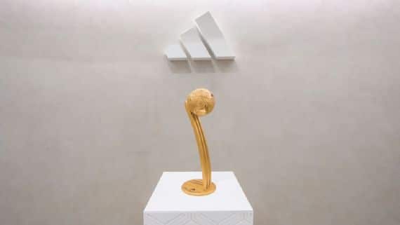 Trof&eacute;u Bola de Ouro Copa do Mundo 2022 - Foto: Adidas