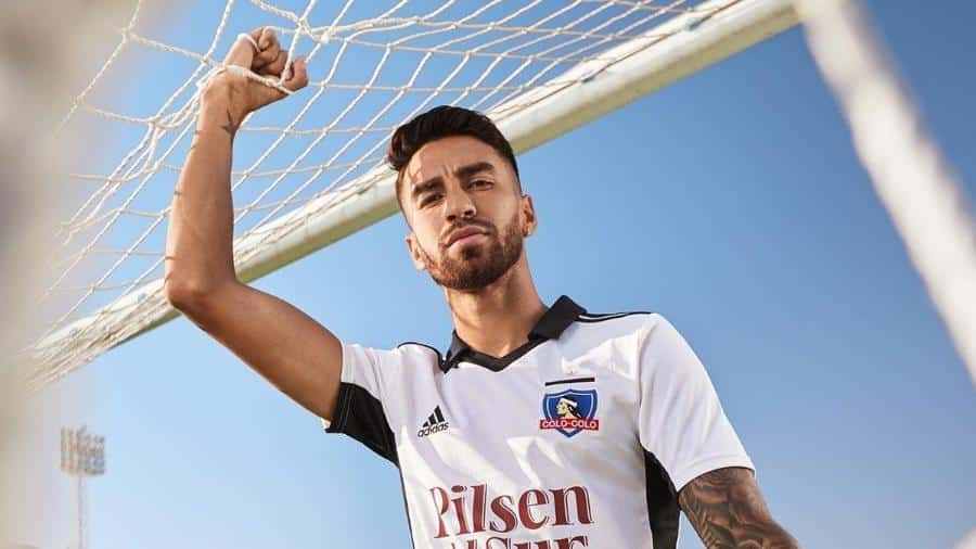 Gr&ecirc;mio disputa contrata&ccedil;&atilde;o de artilheiro do Colo Colo