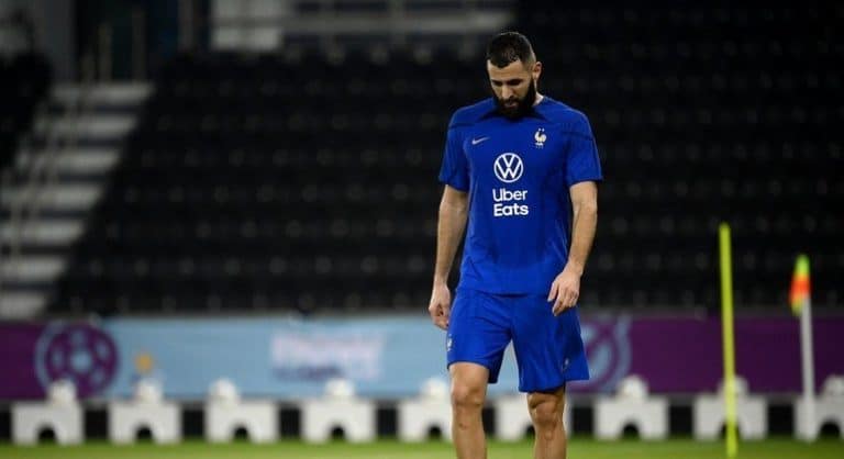 T&eacute;cnico da Fran&ccedil;a desmente retorno de Benzema
