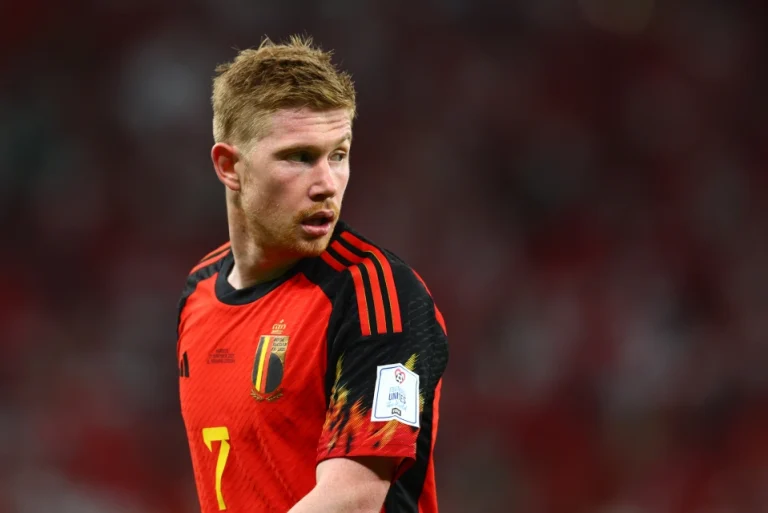 Kevin De Bruyne &eacute; criticado por jogadores, torcedores e jornalistas da B&eacute;lgica