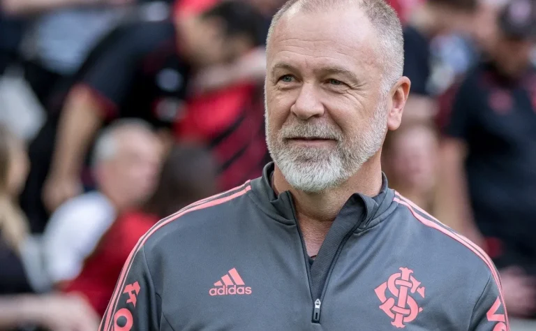 Internacional &eacute; vice-campe&atilde;o e Mano Menezes acredita no t&iacute;tulo em 2023