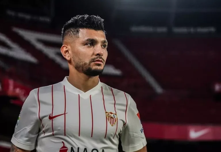 Principal atacante do M&eacute;xico est&aacute; fora da Copa do Mundo