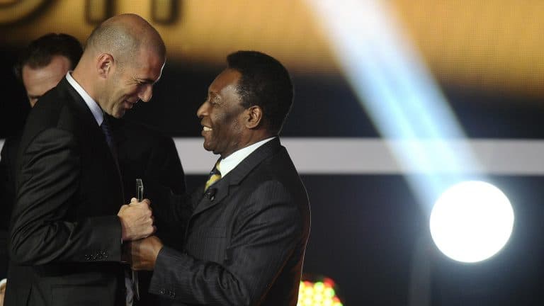 Zidane lamenta morte do Rei Pel&eacute; em rede social