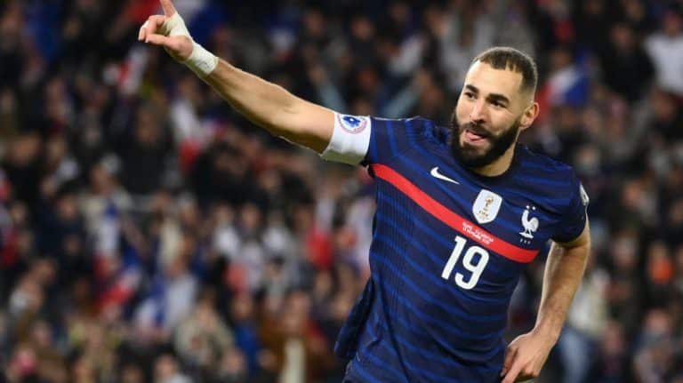Benzema anuncia aposentadoria da sele&ccedil;&atilde;o francesa