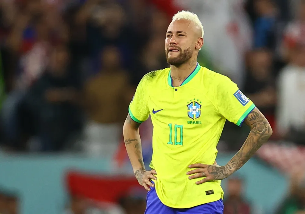 Neymar chora ap&oacute;s a derrota do Brasil para a Cro&aacute;cia pelas quartas de final da Copa do Mundo 2022