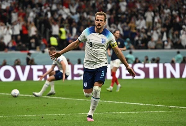 Harry Kane marca contra a Fran&ccedil;a e se supera a Wayne Rooney como maior artilheiro da sele&ccedil;&atilde;o inglesa