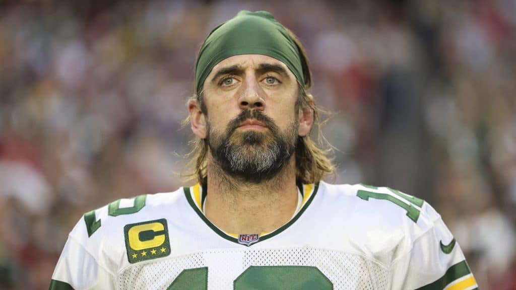 Aaron Rodgers demonstra otimismo em recuperação de lesão