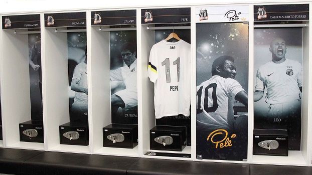 Presidente do Santos vai discutir chance de abrir arm&aacute;rio de Pel&eacute;