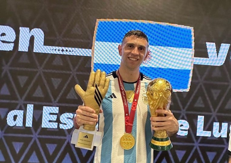 Entenda a estrat&eacute;gia de Emiliano Martinez nos p&ecirc;naltis contra a Fran&ccedil;a que o tornou campe&atilde;o mundial