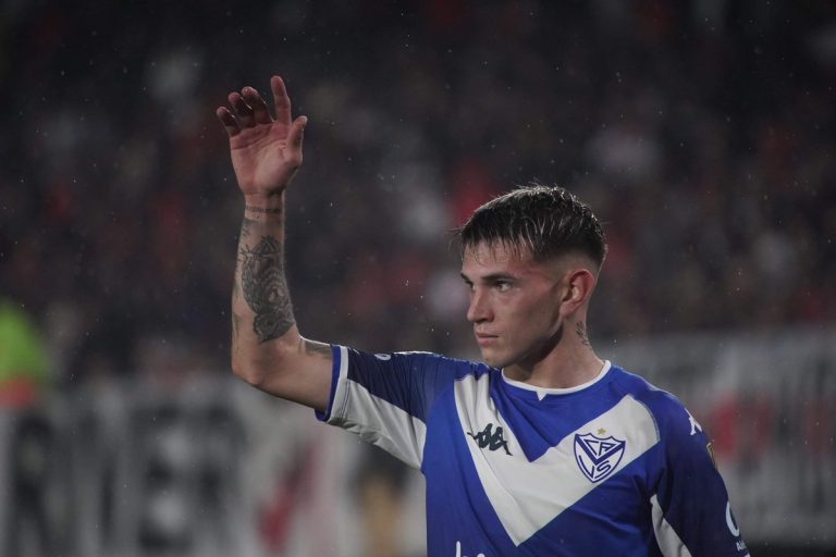 Vasco faz oferta milion&aacute;ria por jovem atacante do V&eacute;lez