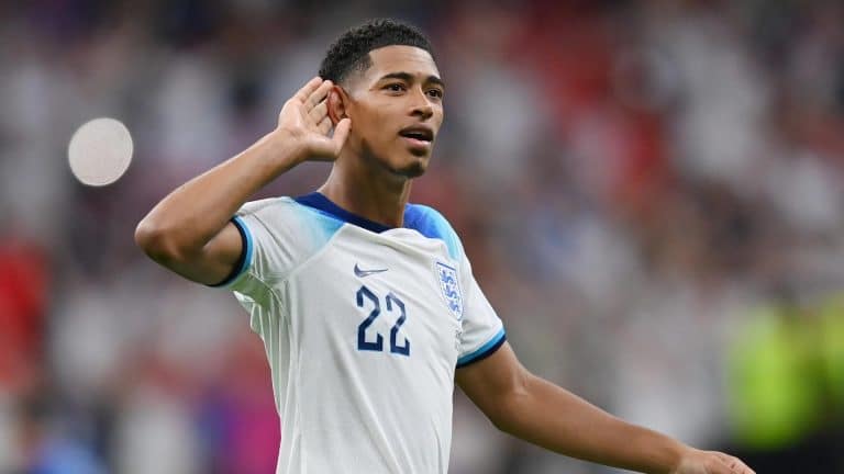 Jovem estrela da Inglaterra se prepara para o maior desafio da carreira